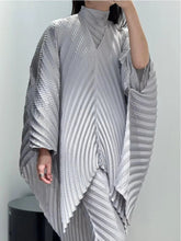 HEYFANCYSTYLE Women's Pleated Japanese Cape